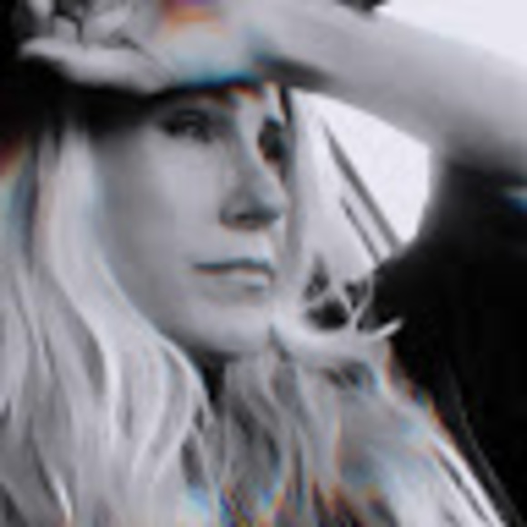 Meet your Posher, Rochelle - Picture 1 of 1